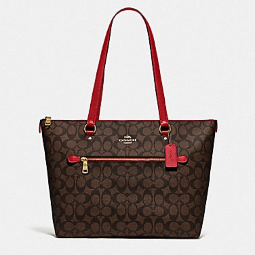 Coach Tote in Signature Canvas
